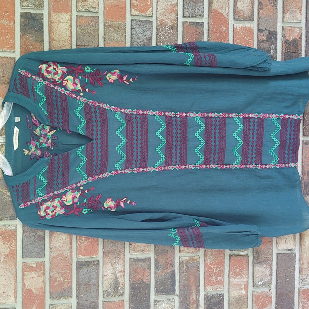 NWOT Beautiful Soft Surroundings Top